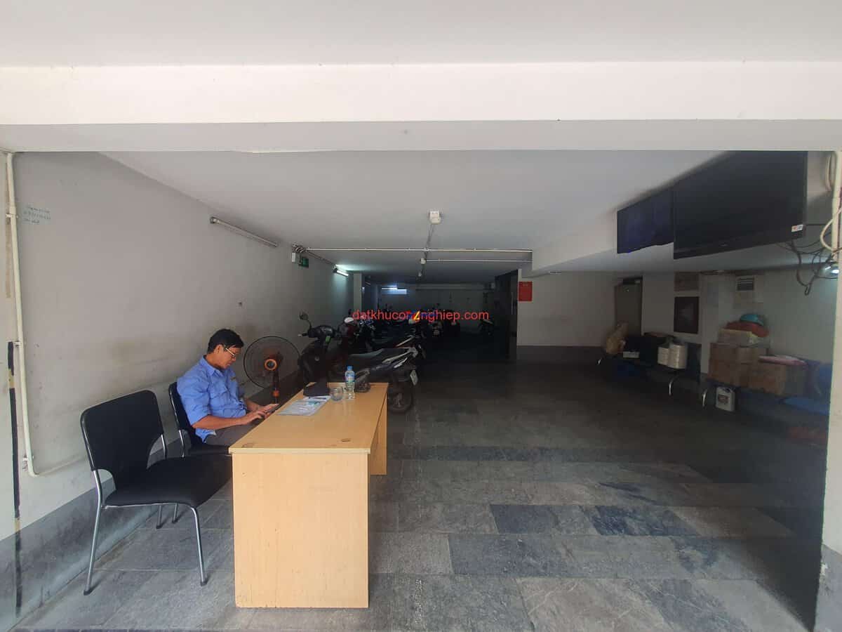 z4674045480556_3e133fd18488c8eea42cda322b101904