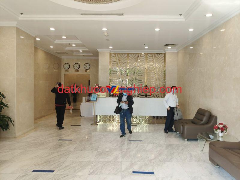 sanh-tang-1-toa-nha-hoa-binh