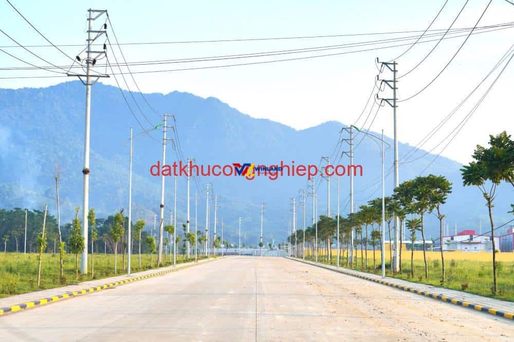 CREATOR: gd-jpeg v1.0 (using IJG JPEG v62), quality = 82