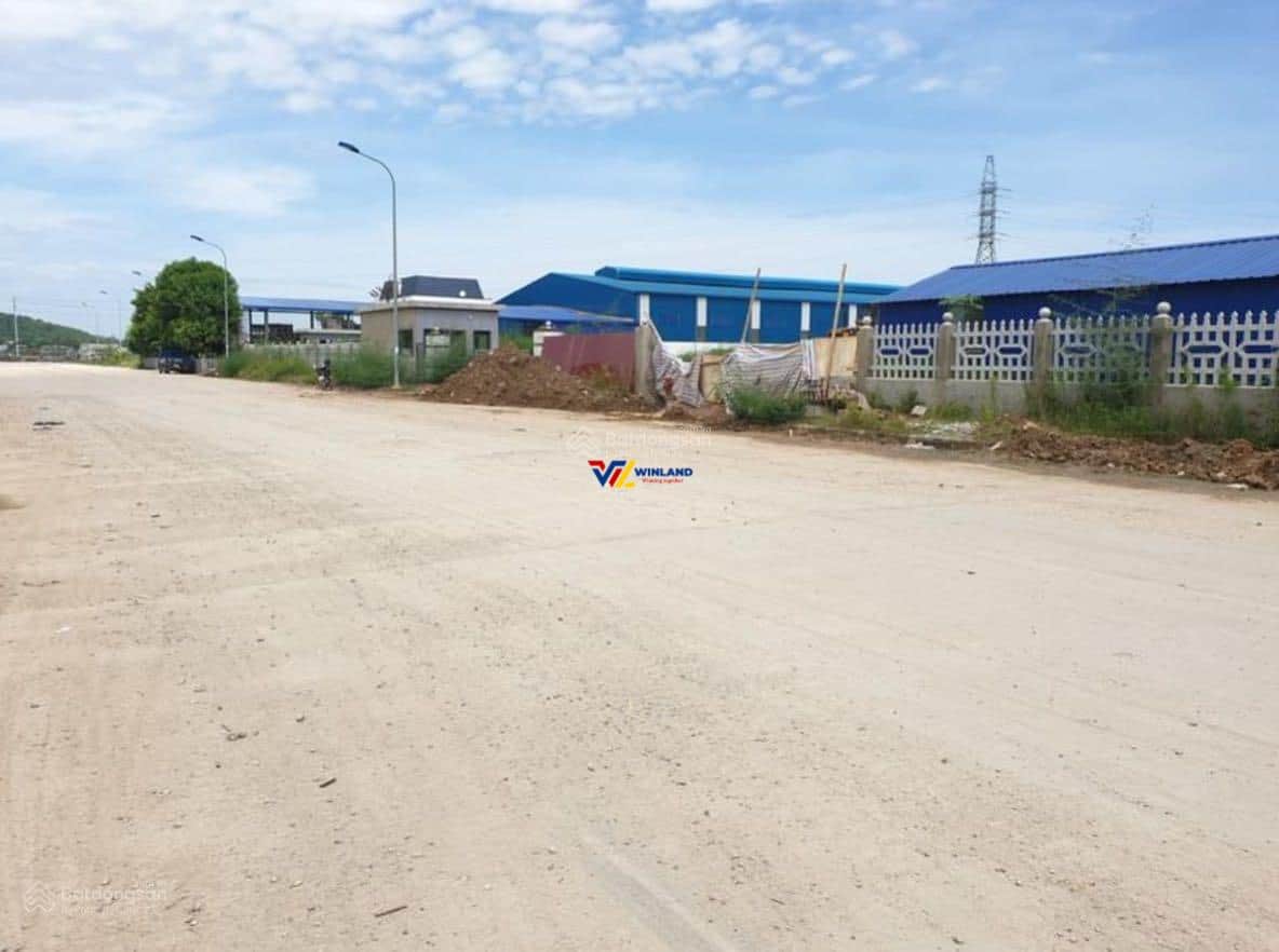 nha-xuong-kcn-tay-bac-ga