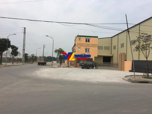 ccn-quat-dong-nha-may-1